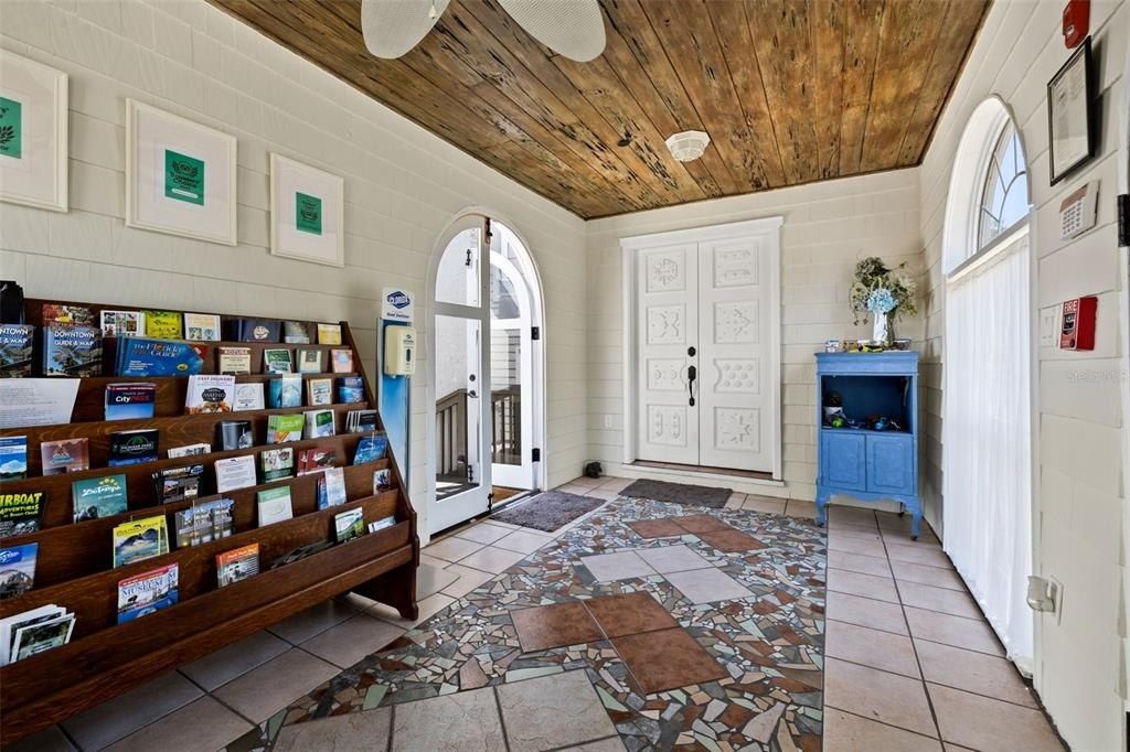 2801 7th Avenue N, Saint Petersburg, FL 33713 Photo