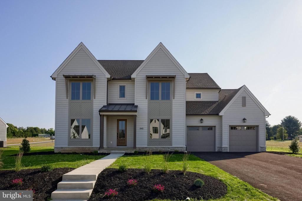 840 WHEATFIELD LANE, LEBANON, PA 17042