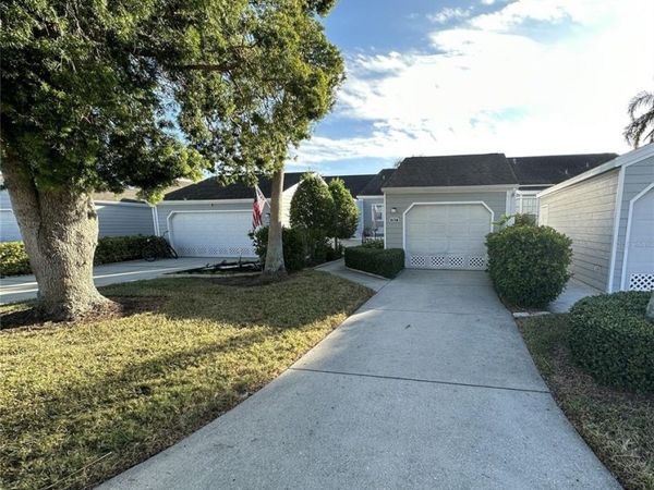 517 WOODSTORK CIRCLE, BRADENTON, FL 34209