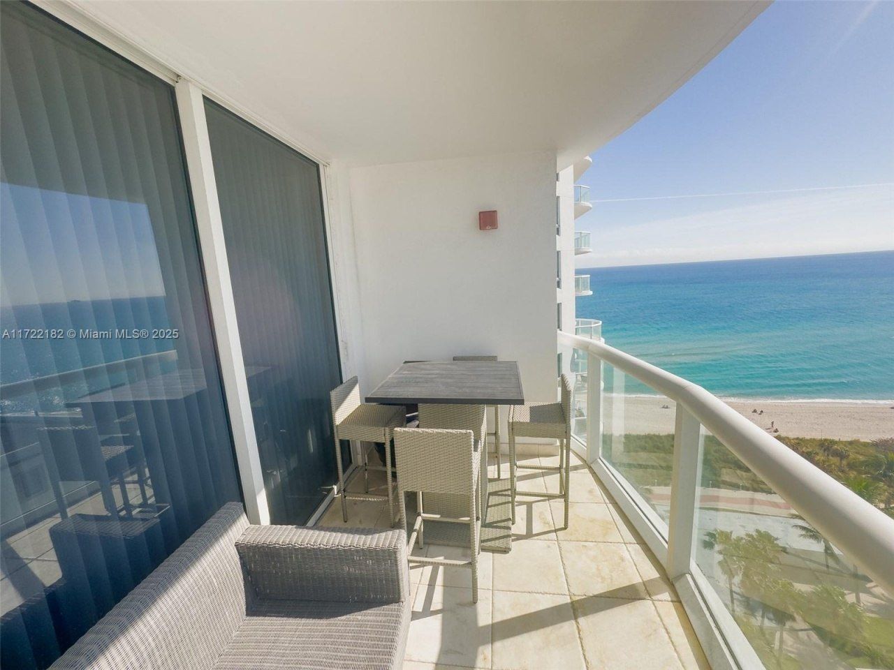 6365 Collins Ave, Unit 1506, Miami Beach, FL 33141 Photo