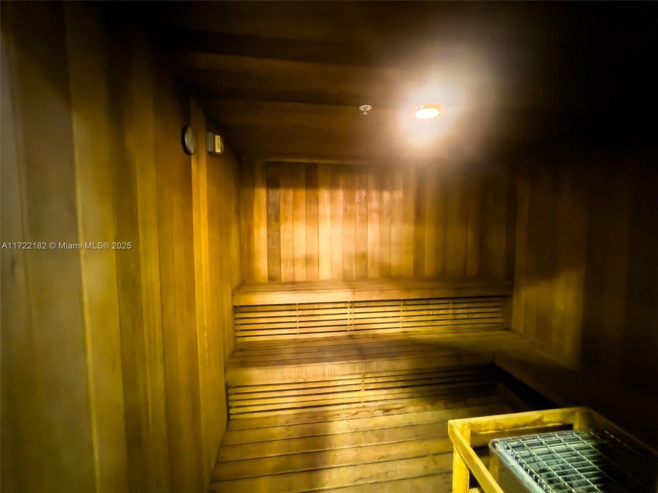 6365 Collins Ave, Unit 1506, Miami Beach, FL 33141 Photo