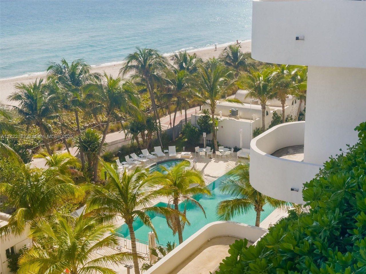 6365 Collins Ave, Unit 1506, Miami Beach, FL 33141 Photo