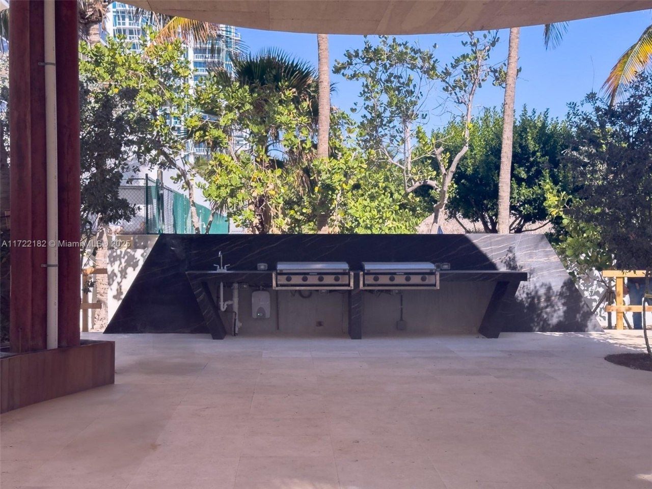 6365 Collins Ave, Unit 1506, Miami Beach, FL 33141 Photo