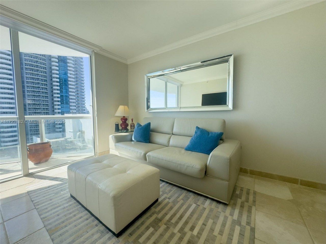 6365 Collins Ave, Unit 1506, Miami Beach, FL 33141 Photo