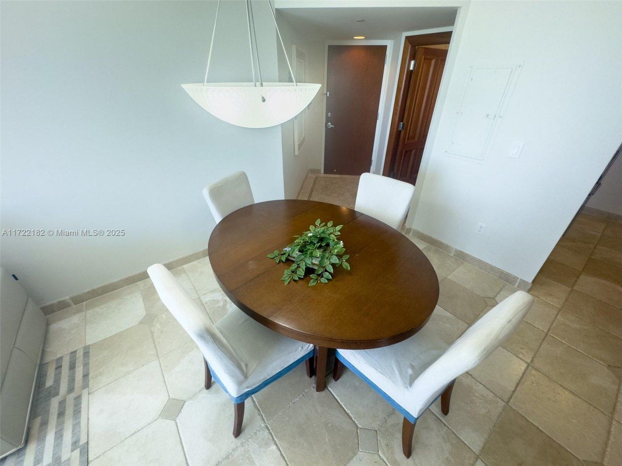 6365 Collins Ave, Unit 1506, Miami Beach, FL 33141 Photo
