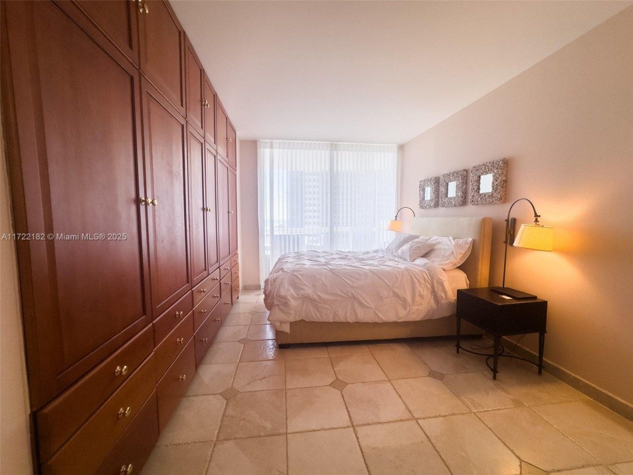6365 Collins Ave, Unit 1506, Miami Beach, FL 33141 Photo
