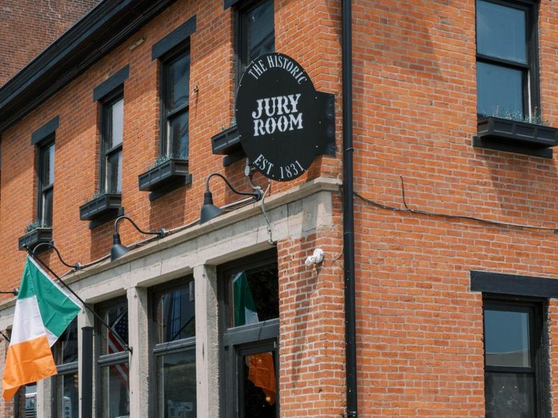 22 E Mound Street, Columbus, OH 43215 Photo 2