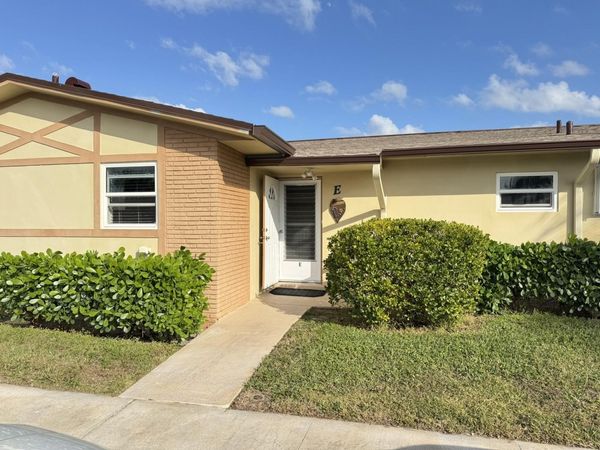 2822 Crosley Drive W, Unit E, West Palm Beach, FL 33415