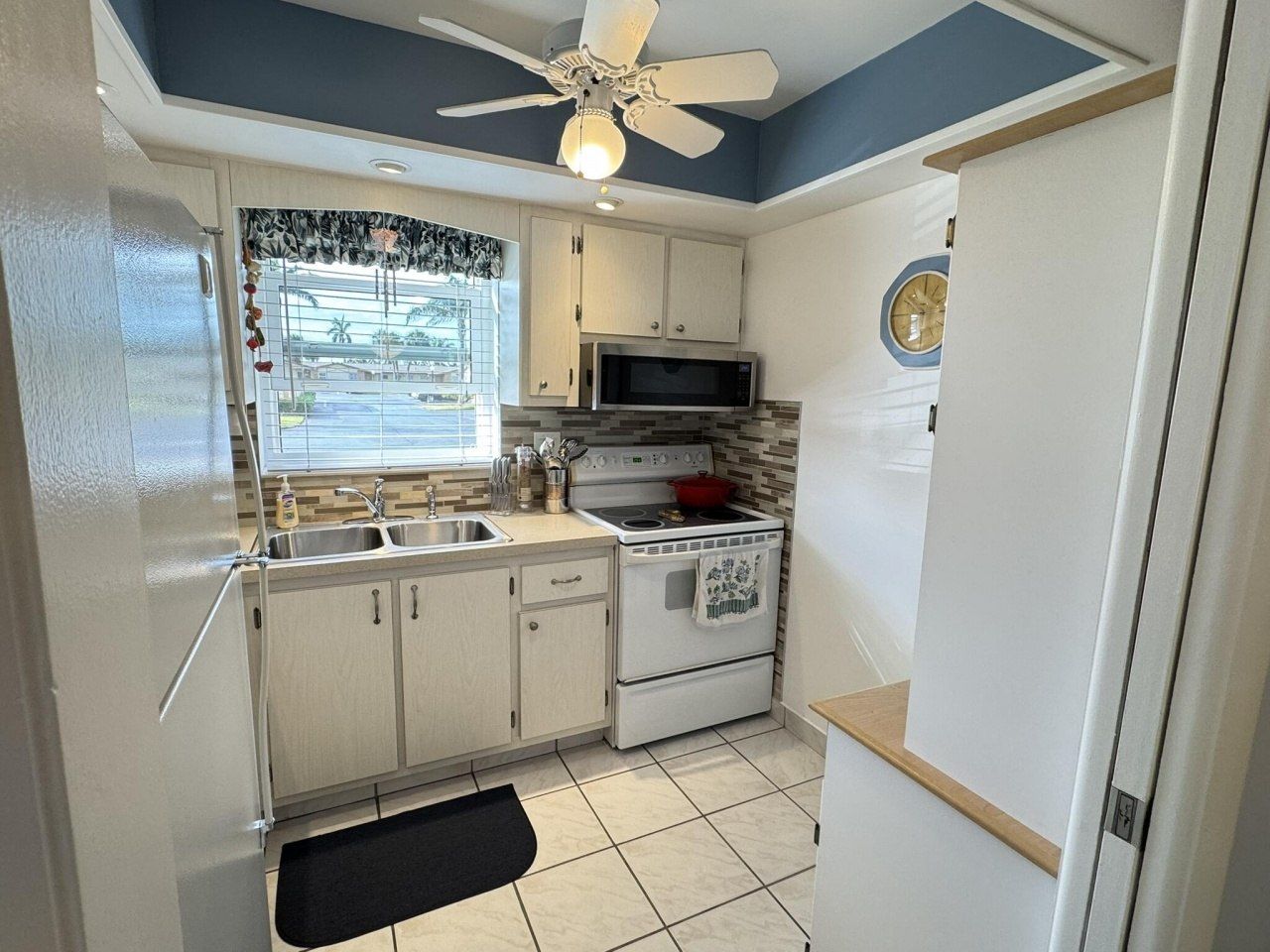 2822 Crosley Drive W, Unit E, West Palm Beach, FL 33415 Photo
