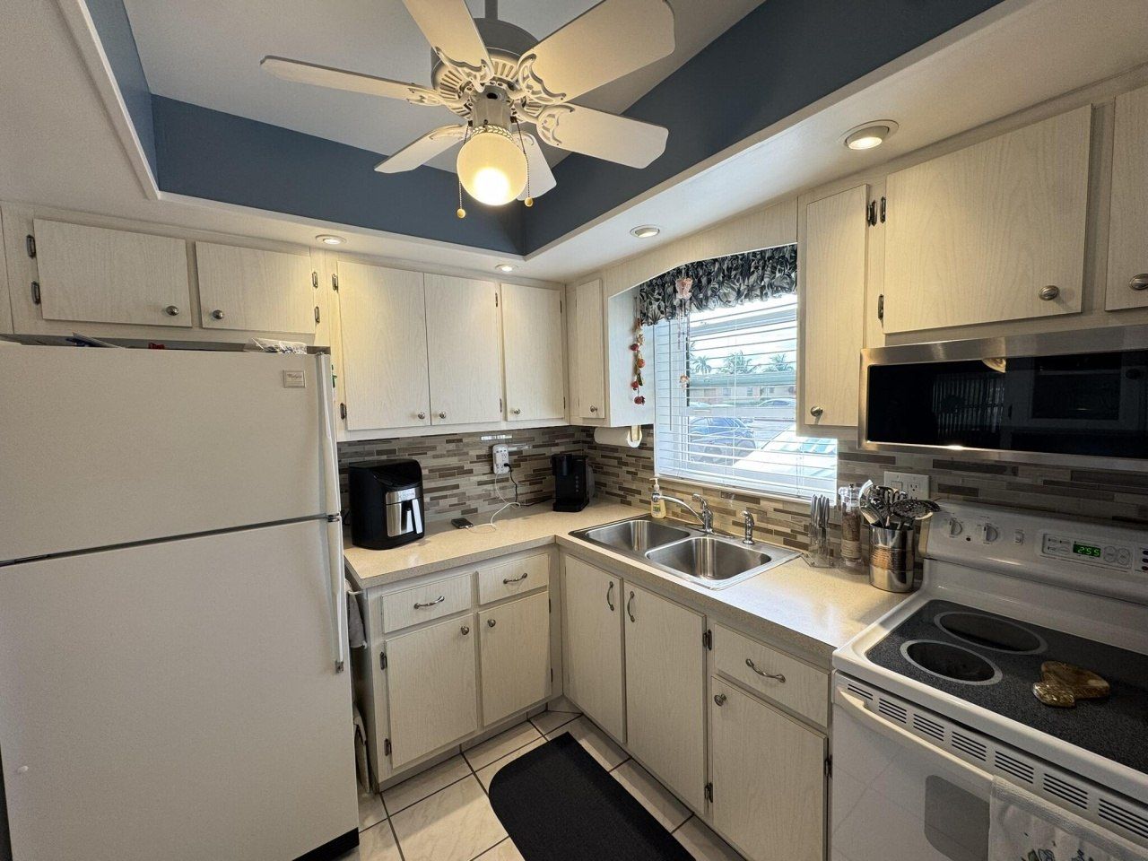 2822 Crosley Drive W, Unit E, West Palm Beach, FL 33415 Photo