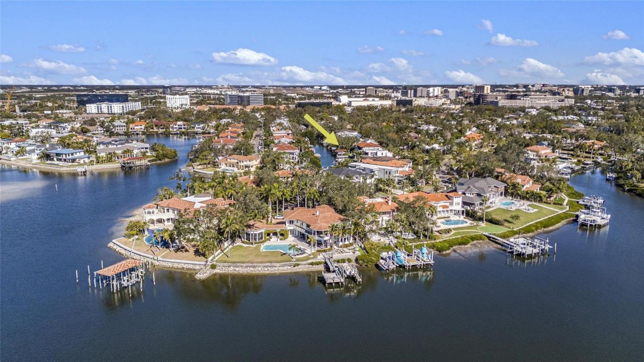 5123 W Neptune Way, Tampa, FL 33609 Photo