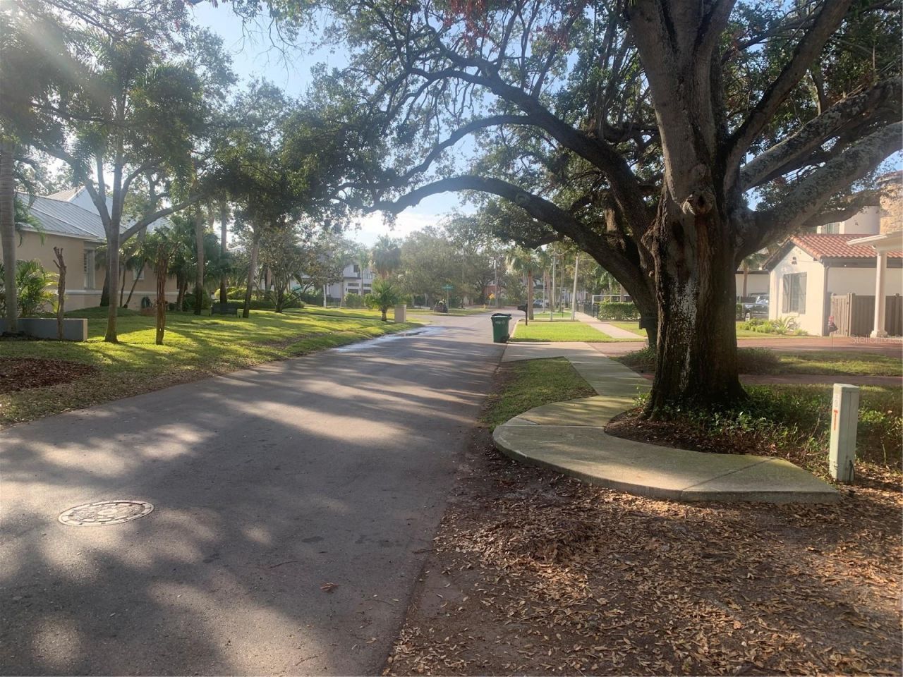 5123 W Neptune Way, Tampa, FL 33609 Photo