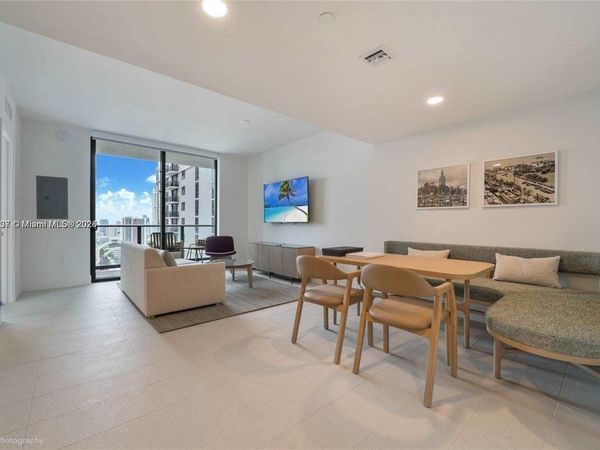 159 NE 6, Unit 3913, Miami, FL 33132