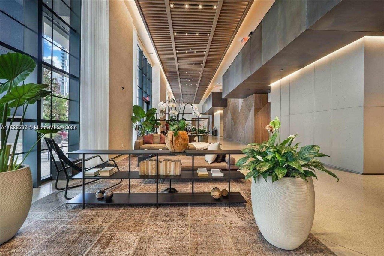 159 NE 6, Unit 3913, Miami, FL 33132 Photo