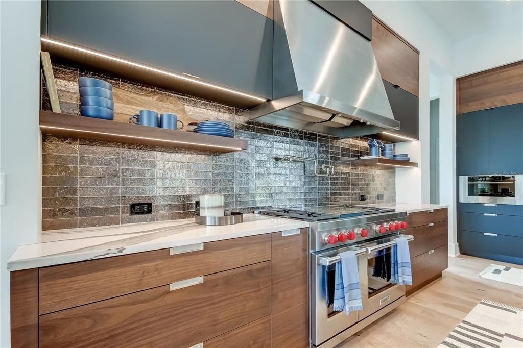 9586 Troutwater Lane, Tampa, FL 33618 Photo