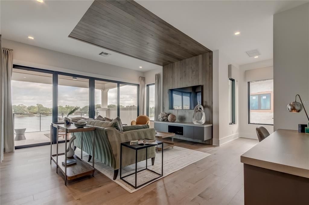 9586 Troutwater Lane, Tampa, FL 33618 Photo