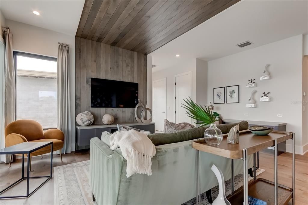 9586 Troutwater Lane, Tampa, FL 33618 Photo