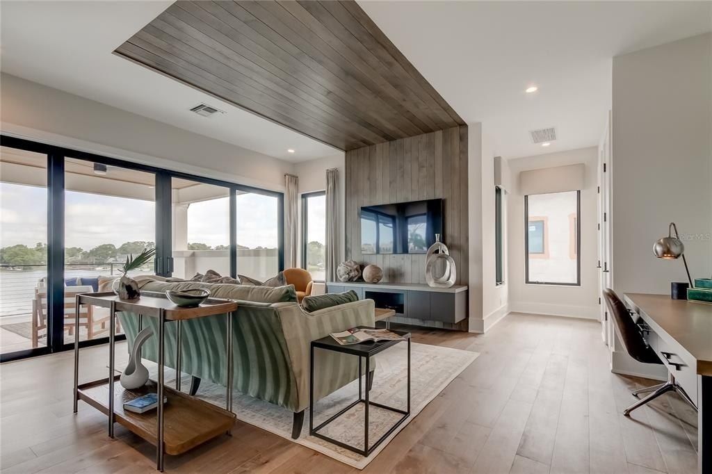 9586 Troutwater Lane, Tampa, FL 33618 Photo