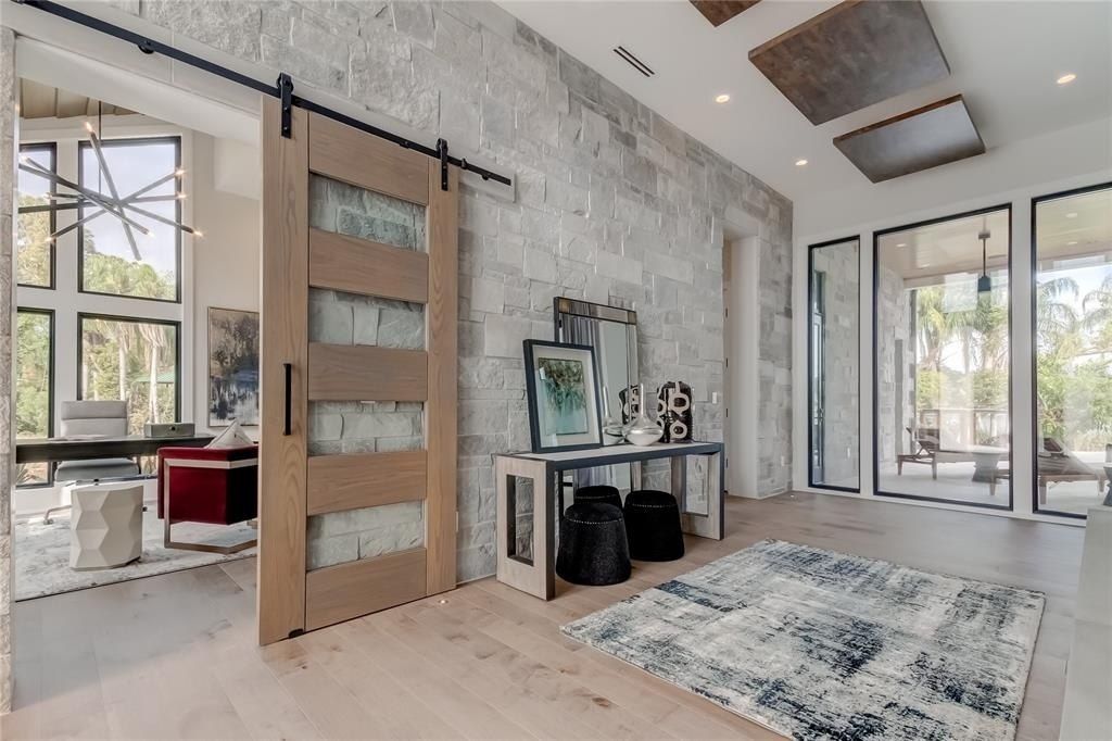 9586 Troutwater Lane, Tampa, FL 33618 Photo