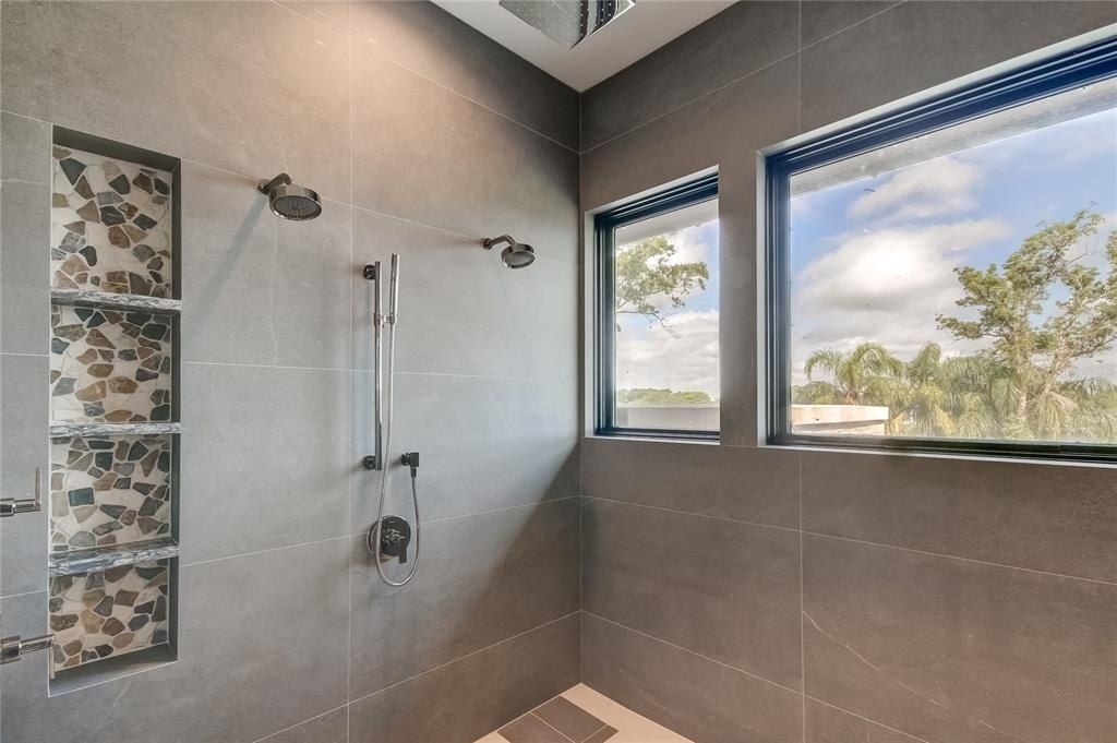 9586 Troutwater Lane, Tampa, FL 33618 Photo