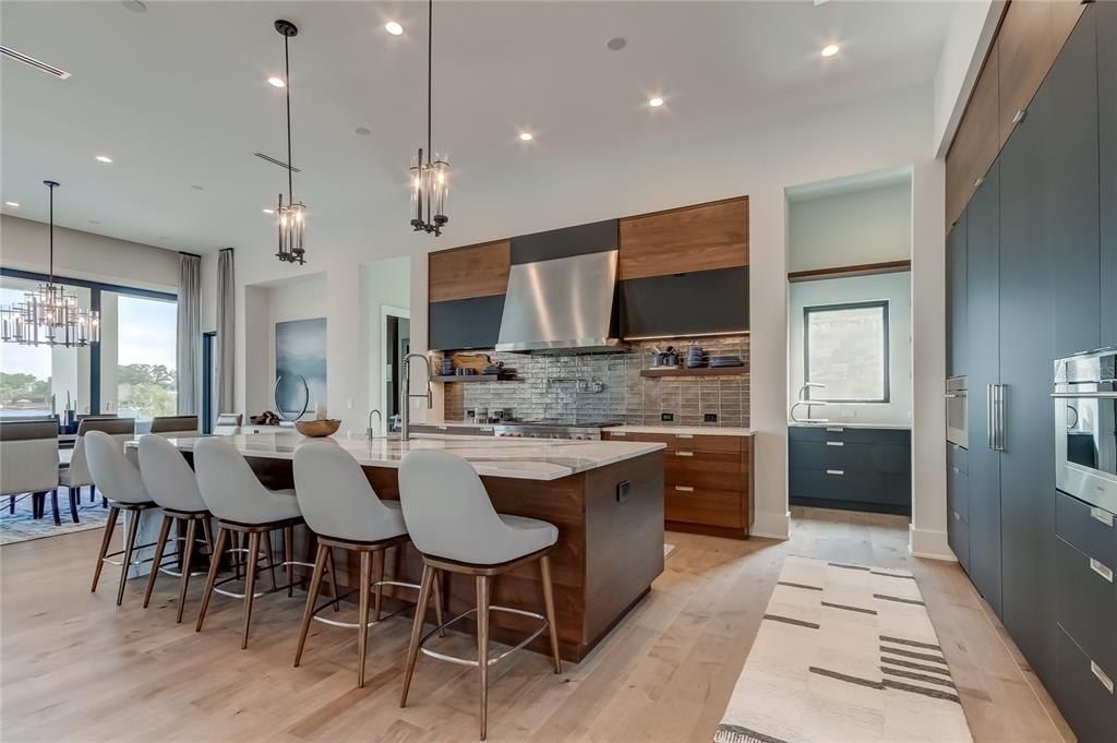 9586 Troutwater Lane, Tampa, FL 33618 Photo