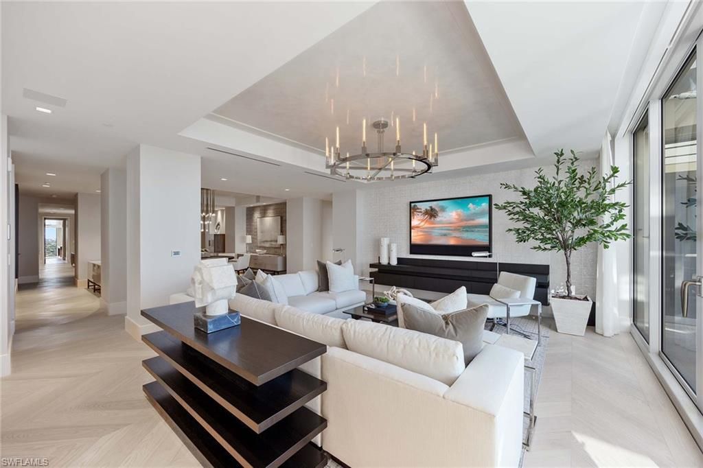 6897 Grenadier Blvd, Unit PH-3, Naples, FL 34108 Photo