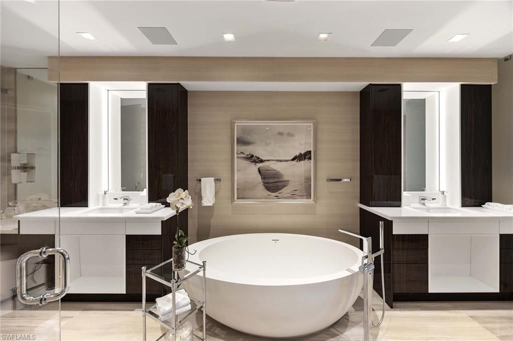 6897 Grenadier Blvd, Unit PH-3, Naples, FL 34108 Photo