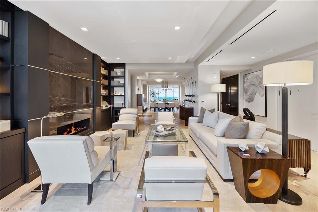 6897 Grenadier Blvd, Unit PH-3, Naples, FL 34108 Photo