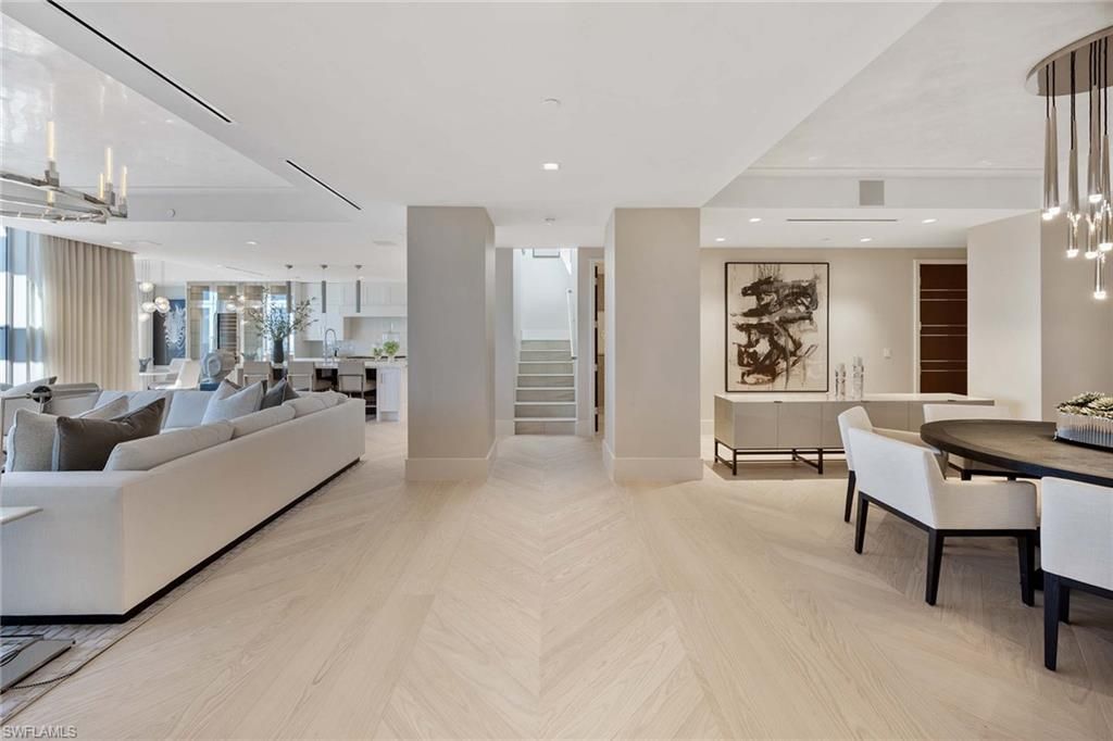 6897 Grenadier Blvd, Unit PH-3, Naples, FL 34108 Photo