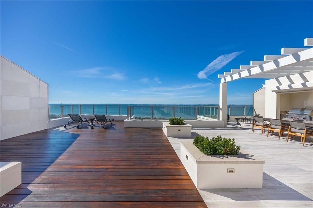 6897 Grenadier Blvd, Unit PH-3, Naples, FL 34108 Photo