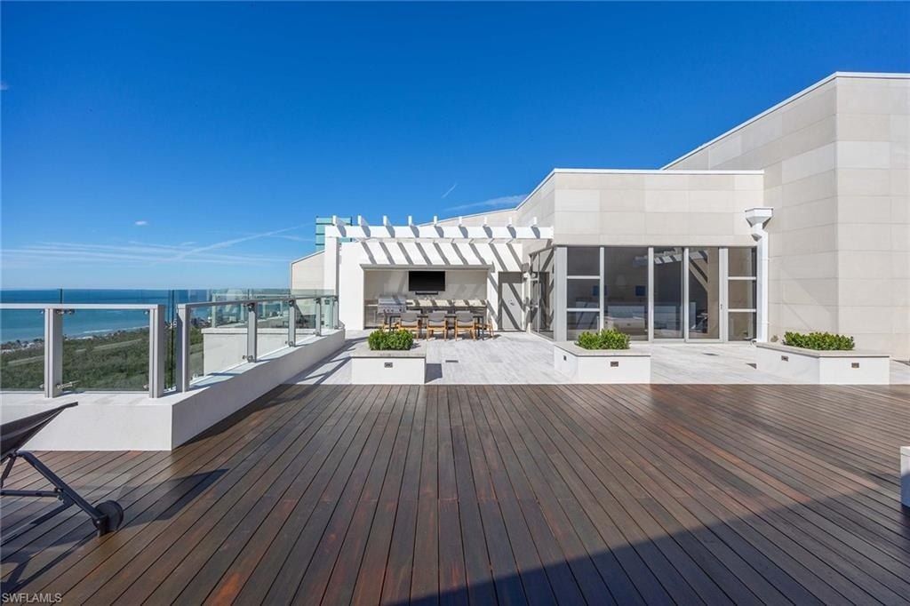 6897 Grenadier Blvd, Unit PH-3, Naples, FL 34108 Photo