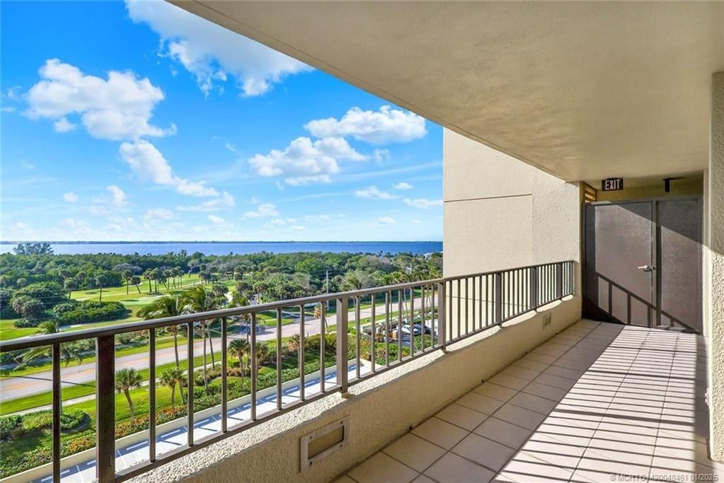 8750 S Ocean Drive, Unit 832, Jensen Beach, FL 34957 Photo