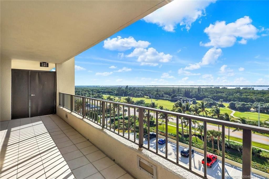 8750 S Ocean Drive, Unit 832, Jensen Beach, FL 34957 Photo