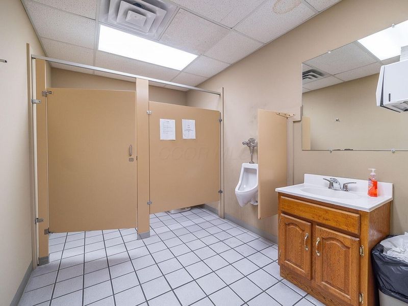 3657 Trabue Road, Columbus, OH 43228 Photo 36