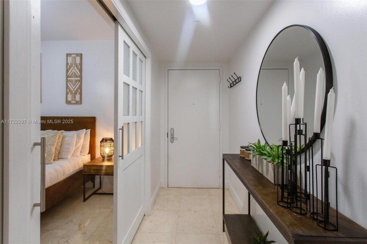 1830 S Ocean Dr, Unit 1712, Hallandale Beach, FL 33009 Photo