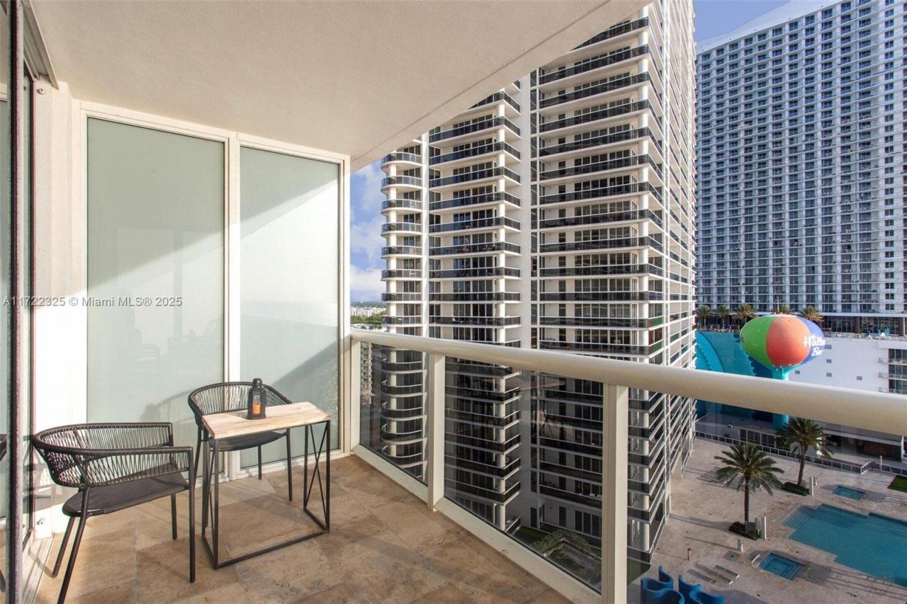 1830 S Ocean Dr, Unit 1712, Hallandale Beach, FL 33009 Photo