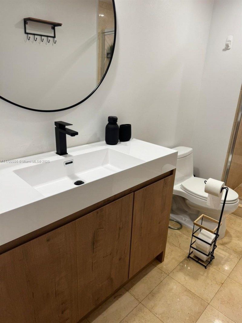 1830 S Ocean Dr, Unit 1712, Hallandale Beach, FL 33009 Photo