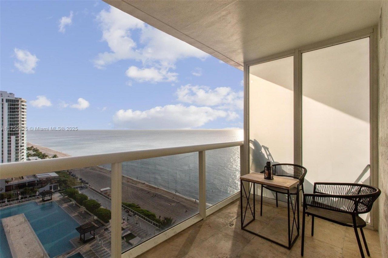 1830 S Ocean Dr, Unit 1712, Hallandale Beach, FL 33009 Photo