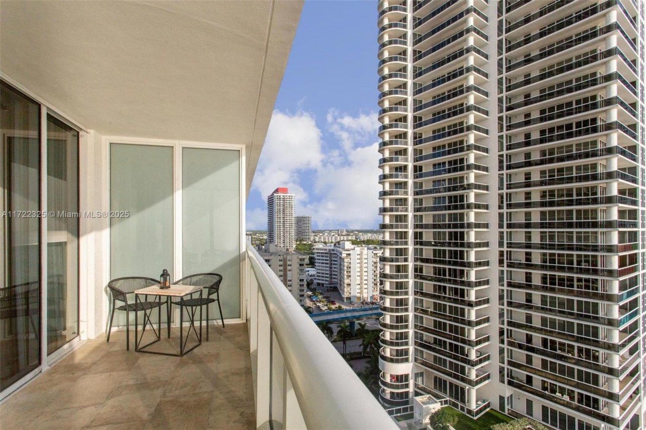 1830 S Ocean Dr, Unit 1712, Hallandale Beach, FL 33009 Photo
