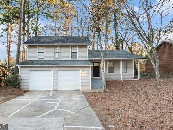 3901 WOOD Path, Stone Mountain, GA 30083