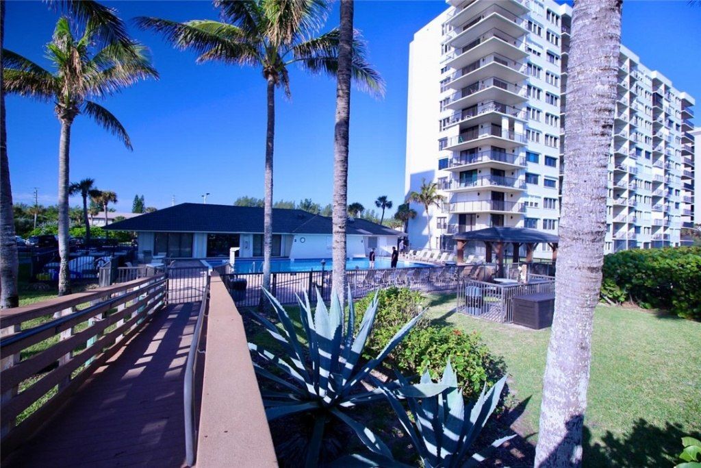 4250 N A1a Highway, Unit 903, Fort Pierce, FL 34949 Photo