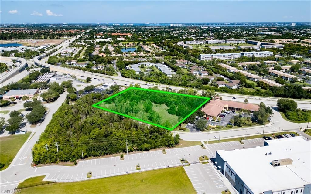 15100 & 15200 Elderberry Ln, Fort Myers, FL 33907 Photo