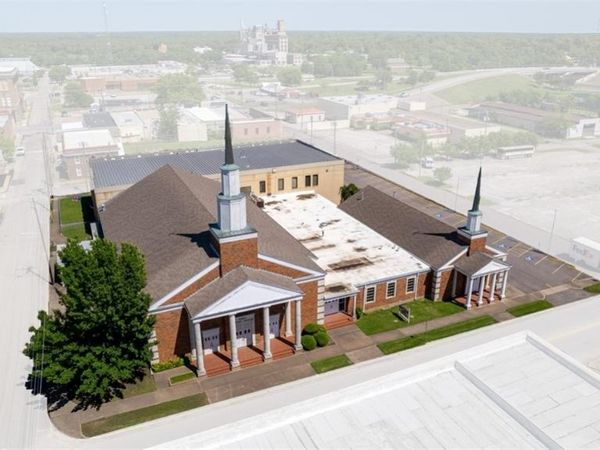 2703 Wesley Street, Greenville, TX 75401