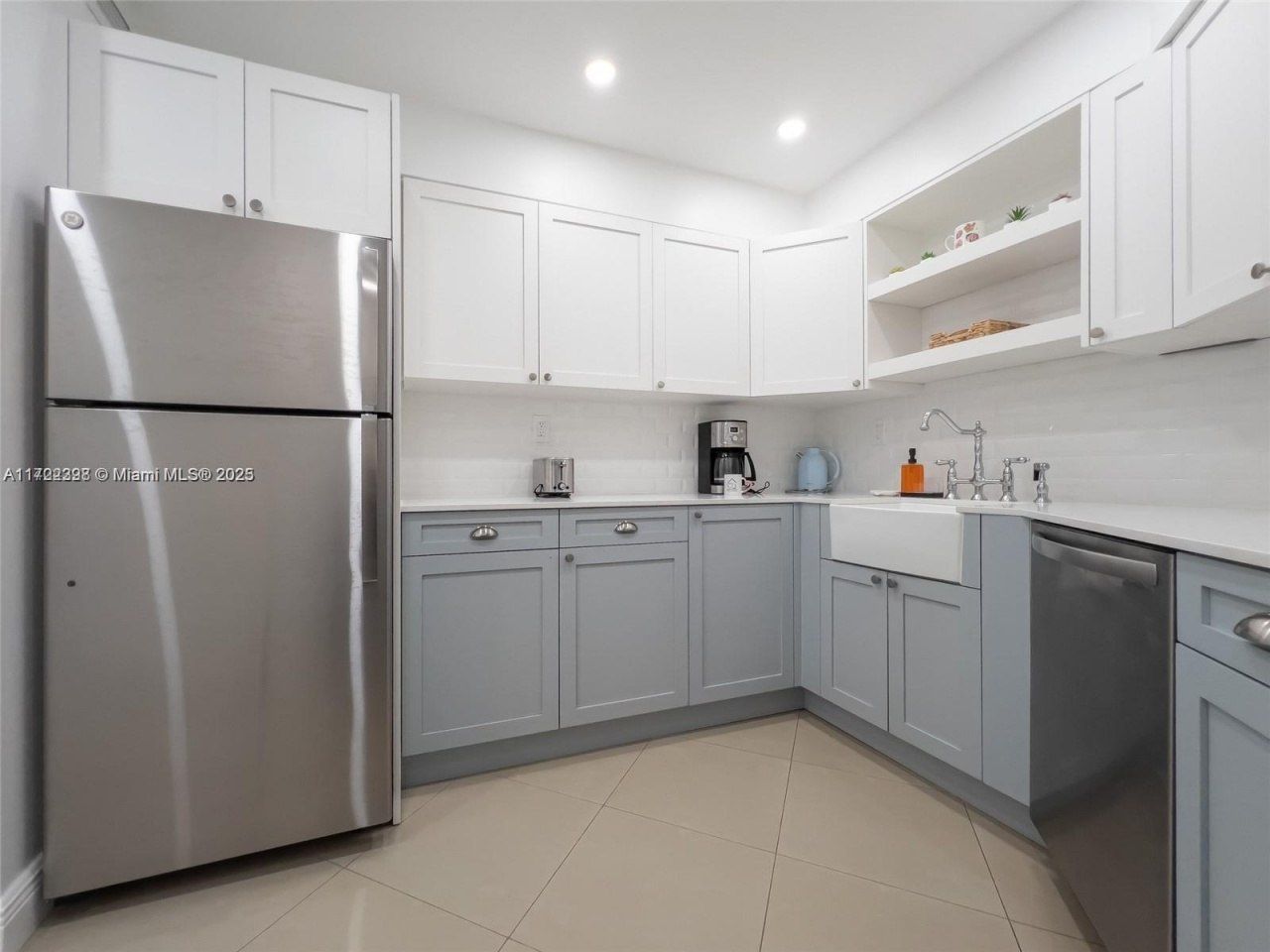 5161 Collins Ave, Unit 812, Miami Beach, FL 33140 Photo