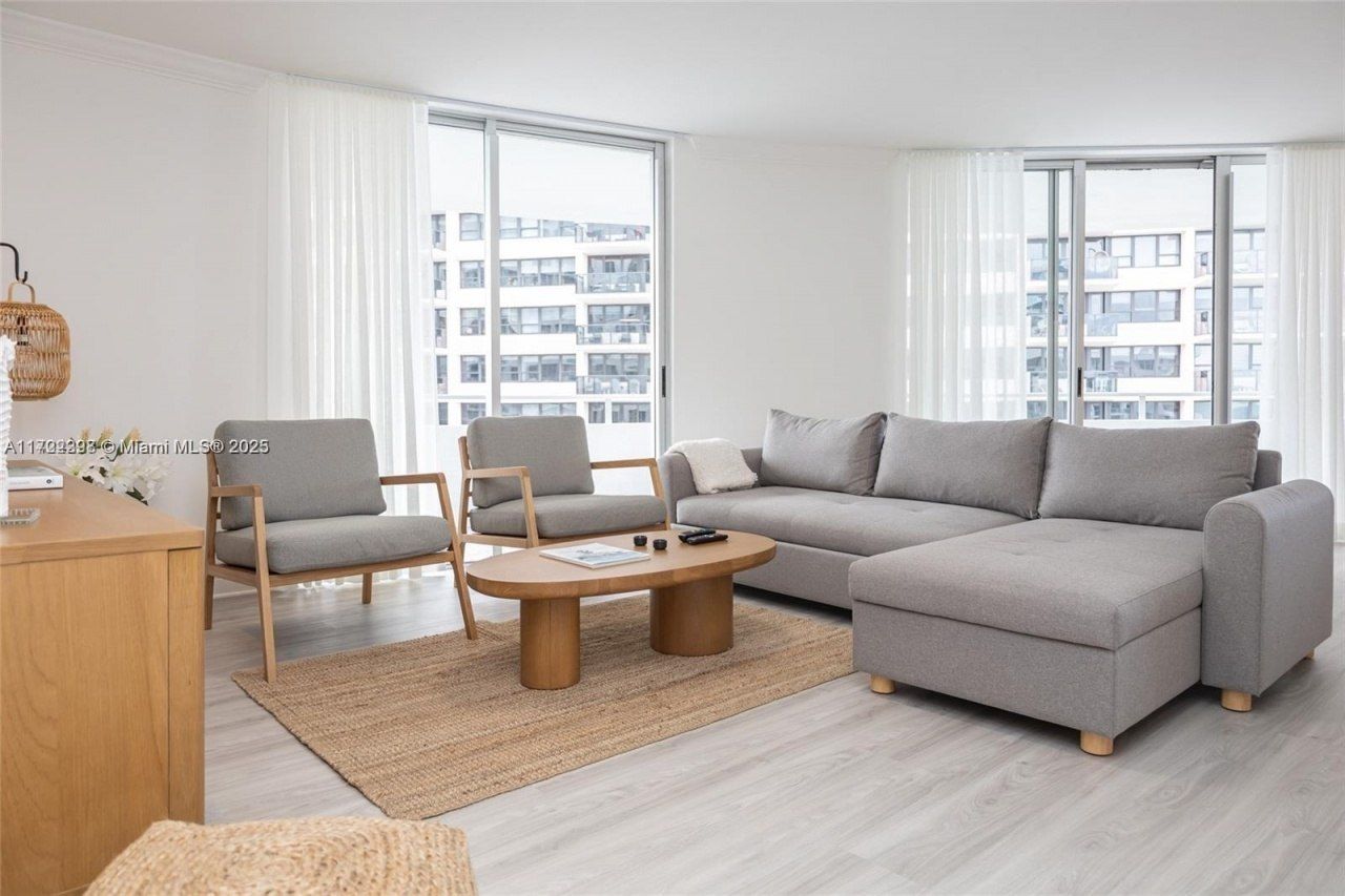 5161 Collins Ave, Unit 812, Miami Beach, FL 33140 Photo