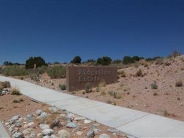 1950 Ridge Court NE, Rio Rancho, NM 87144