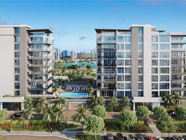 223 GOLDEN GATE POINT, Unit 2A, SARASOTA, FL 34236