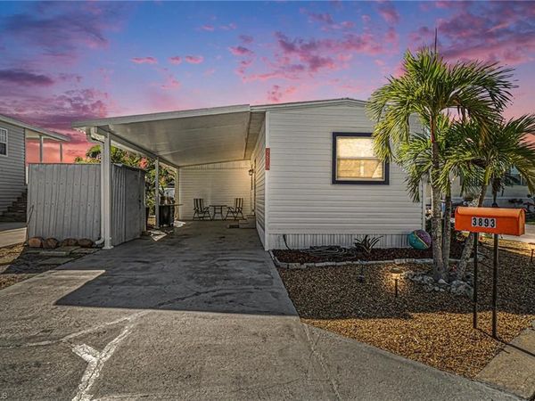 3893 Dewberry LN, ST. JAMES CITY, FL 33956