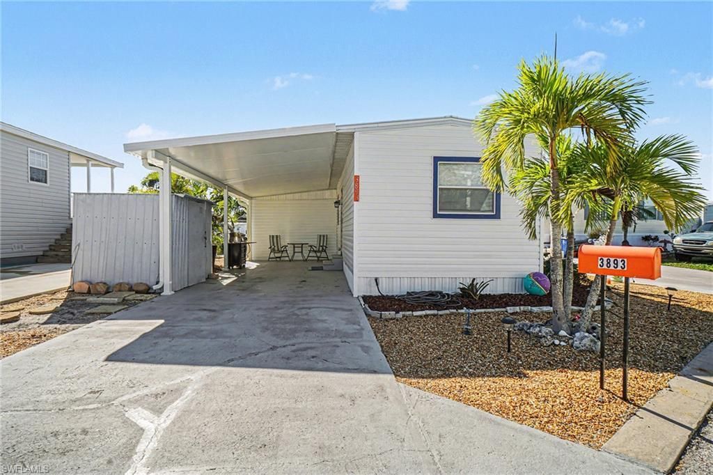 3893 Dewberry Ln, Saint James City, FL 33956 Photo