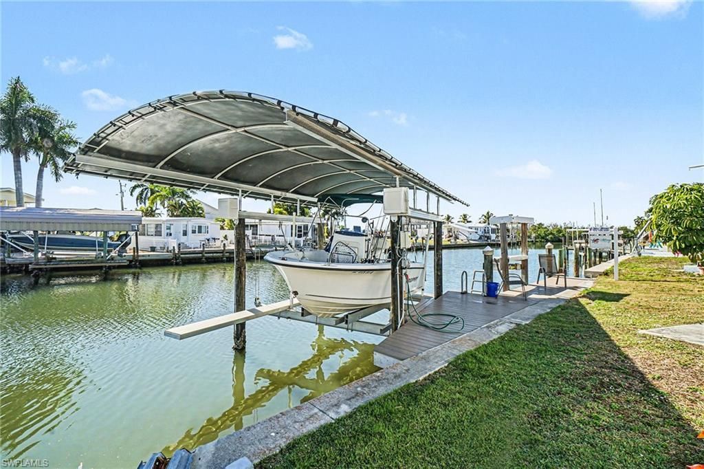 3893 Dewberry Ln, Saint James City, FL 33956 Photo